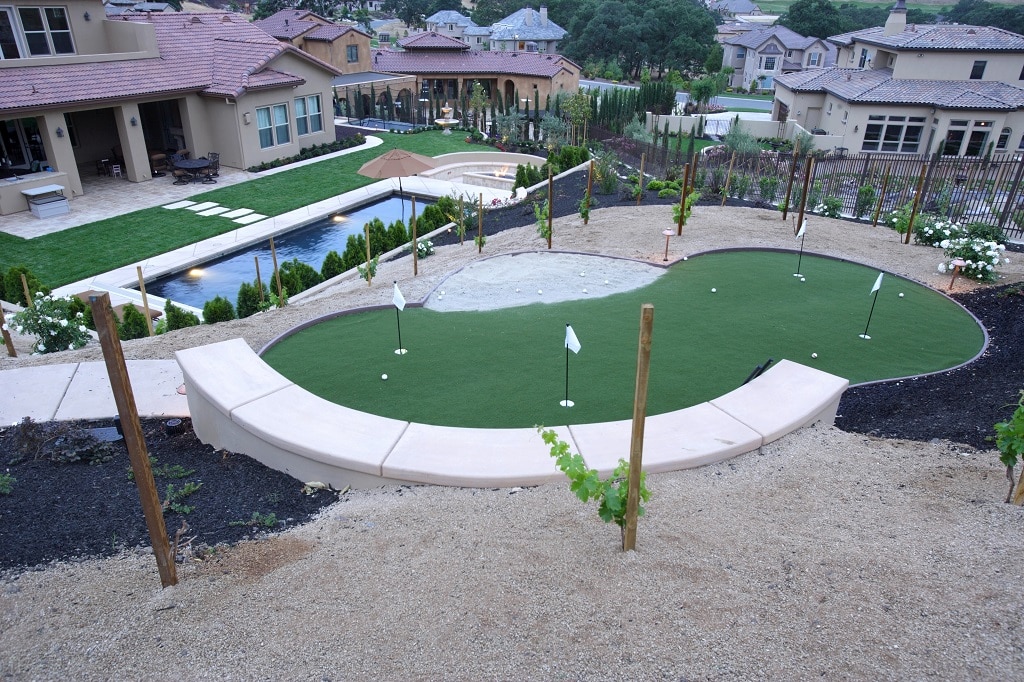 Improve Your Golf Handicap With Backyard Putting Greens