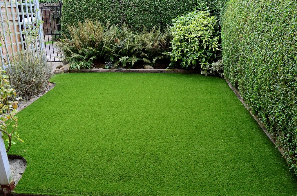 The Best Spots in Your Home for Artificial Grass Rugs