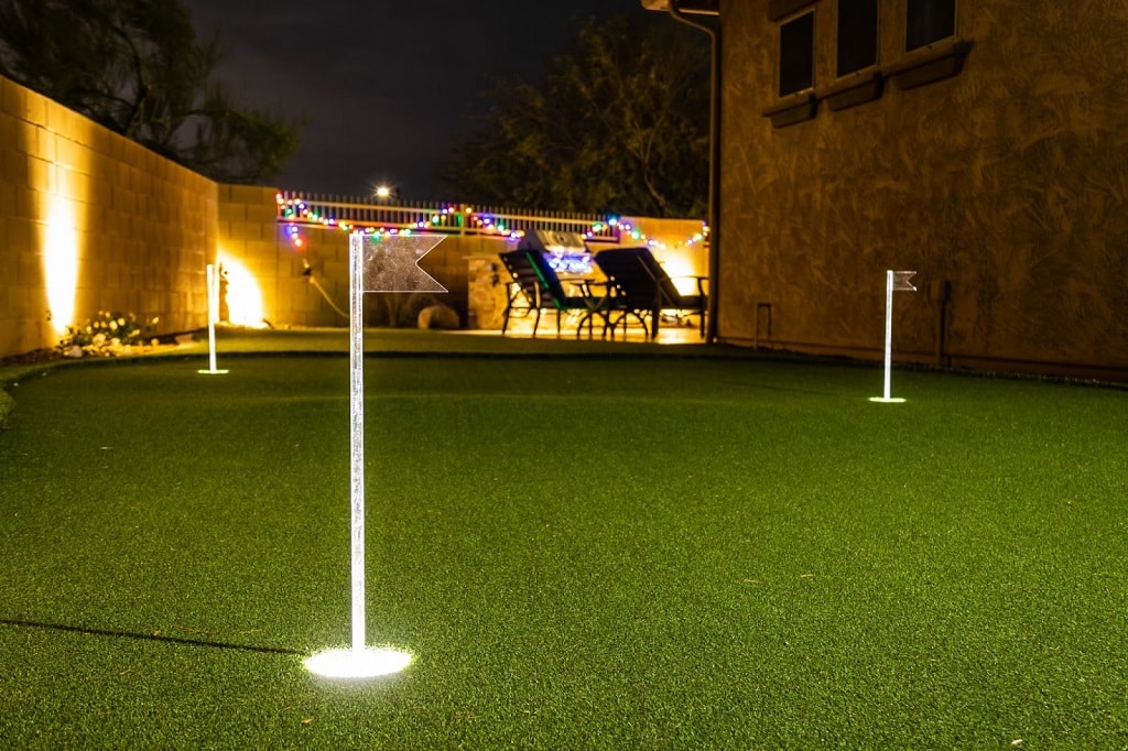 Which Putting Green Turf Is Right for Your Backyard?